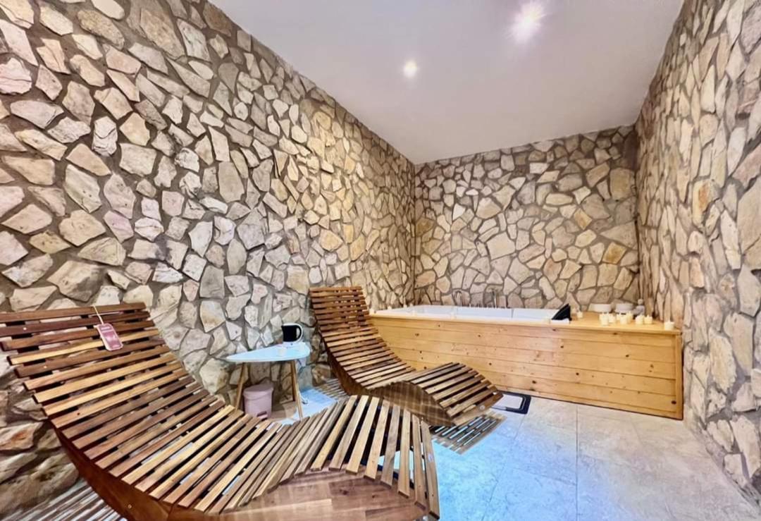 Spa Suite 21 Augusta Exteriér fotografie